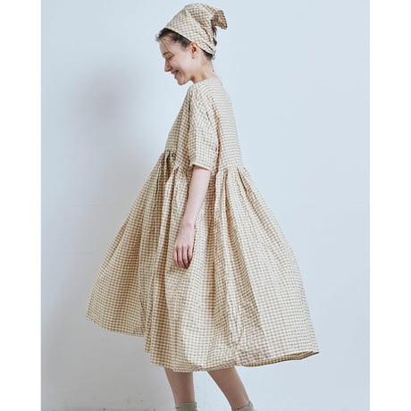 (g) グラム "RIPPLE GINGHAM SWITCHING GATHER ONEPIECE +SCARF"