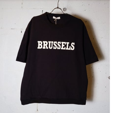 NARU ナル "アーミーコットン度詰天竺 BRUSSELSプリントT"