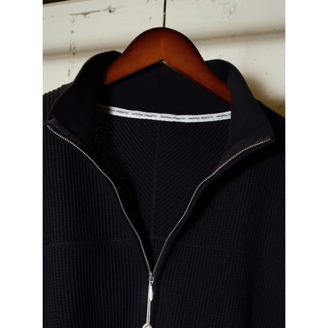 UNIVERSAL PRODUCTS ユニバーサルプロダクツ "WAFFLE FOOTBALL HALF ZIP SWEAT"