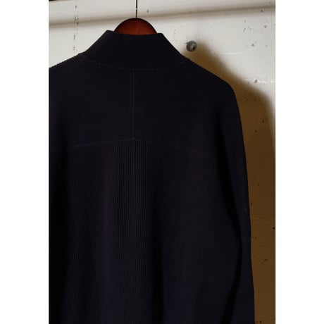 UNIVERSAL PRODUCTS ユニバーサルプロダクツ "WAFFLE FOOTBALL HALF ZIP SWEAT"