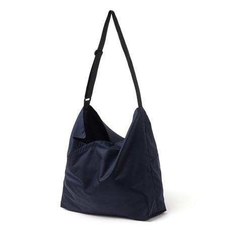 hobo ホーボー "PACKABLE AZUMA SHOULDER BAG M POLY RIPSTOP"