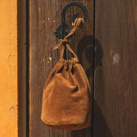 hobo ホーボー"DRAWSTRING POUCH PIG SUEDE"