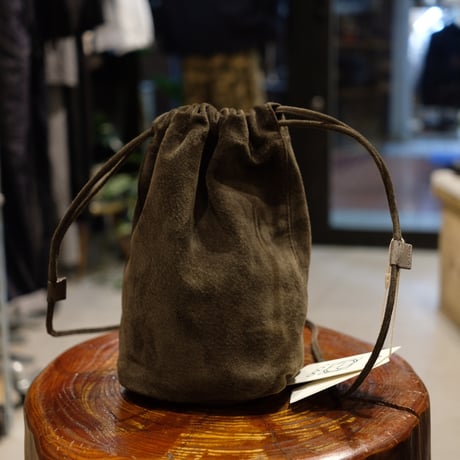 hobo ホーボー"DRAWSTRING POUCH PIG SUEDE"