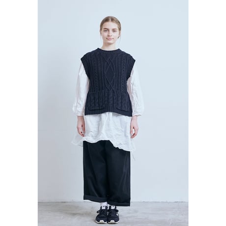(g) グラム "LAM WOOL CABLE KNITTING VEST" ラムウールケーブル編みベスト
