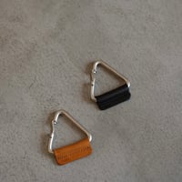 hobo ホーボー "TRIANGLE KEY RING with HORSE LEATHER"
