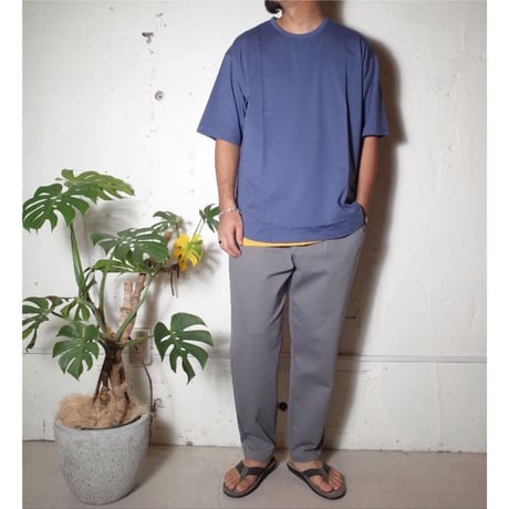 CURLY カーリー "RELAXING-FIT TAPERED TROUSERS"トラウザー