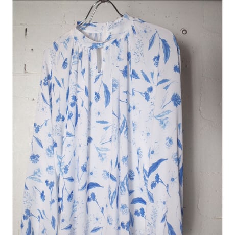 MANON マノン "ORIGINAL FLOWER PRINT GATHER BLOUSE＂ギャザーブラウス