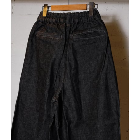 HARVESTY ハーベスティー"BLACK DENIM NARROW CIRCUS PANTS"