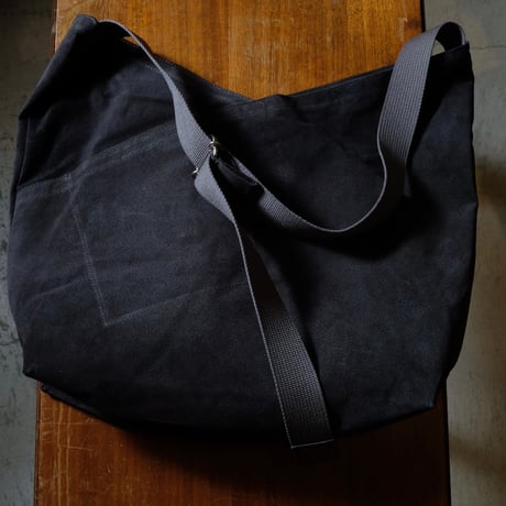 hobo ホーボー"AZUMA SHOULDER BAG M PIG SUEDE"