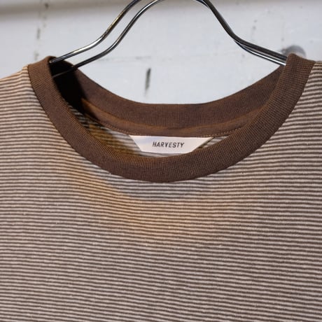 HARVESTY ハーベスティ"COTTON/HEMP NARROW STRIPES BACK PLEATS TEE"