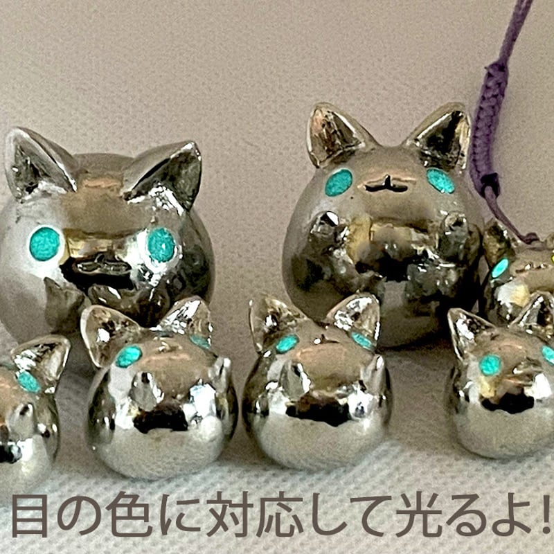 銀の浮き玉ねこ（す プレビュー】無数の宇宙猫が空を舞うヤノベケンジさんの「BIG CAT BANG