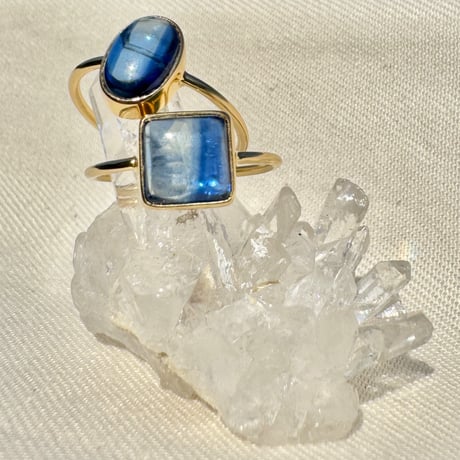 via Bella Gemstones Ring Kyanite Oval&Square