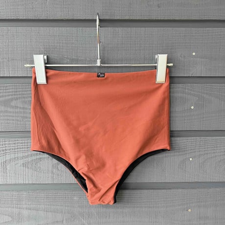 Reversible High Waist Bottoms Reddish Brown x Black