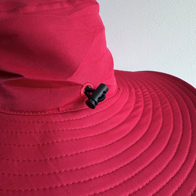 Bella様用　赤黒ハットセット ツバ広め撥水ハット Scarlet Red | via Bella