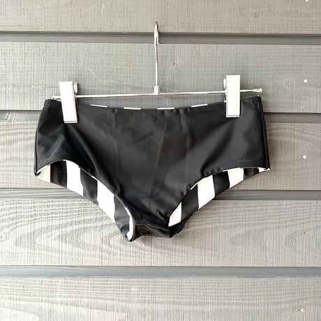 ♻️Econyl®︎Reversible Boy ShortsNero Stripe x Black