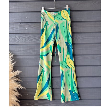 Tropic Leaf Flare Long Leggings