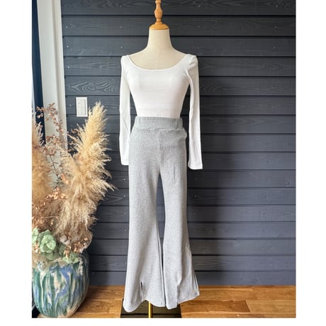 日本製　リブフレアパンツ　Gray