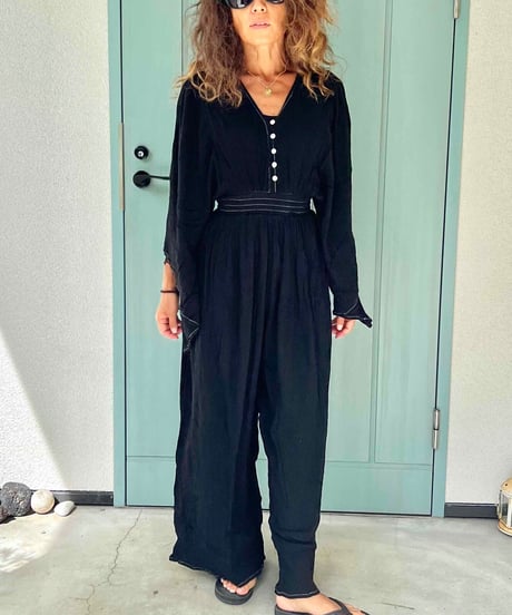 Bloom Long Rompers  　Black