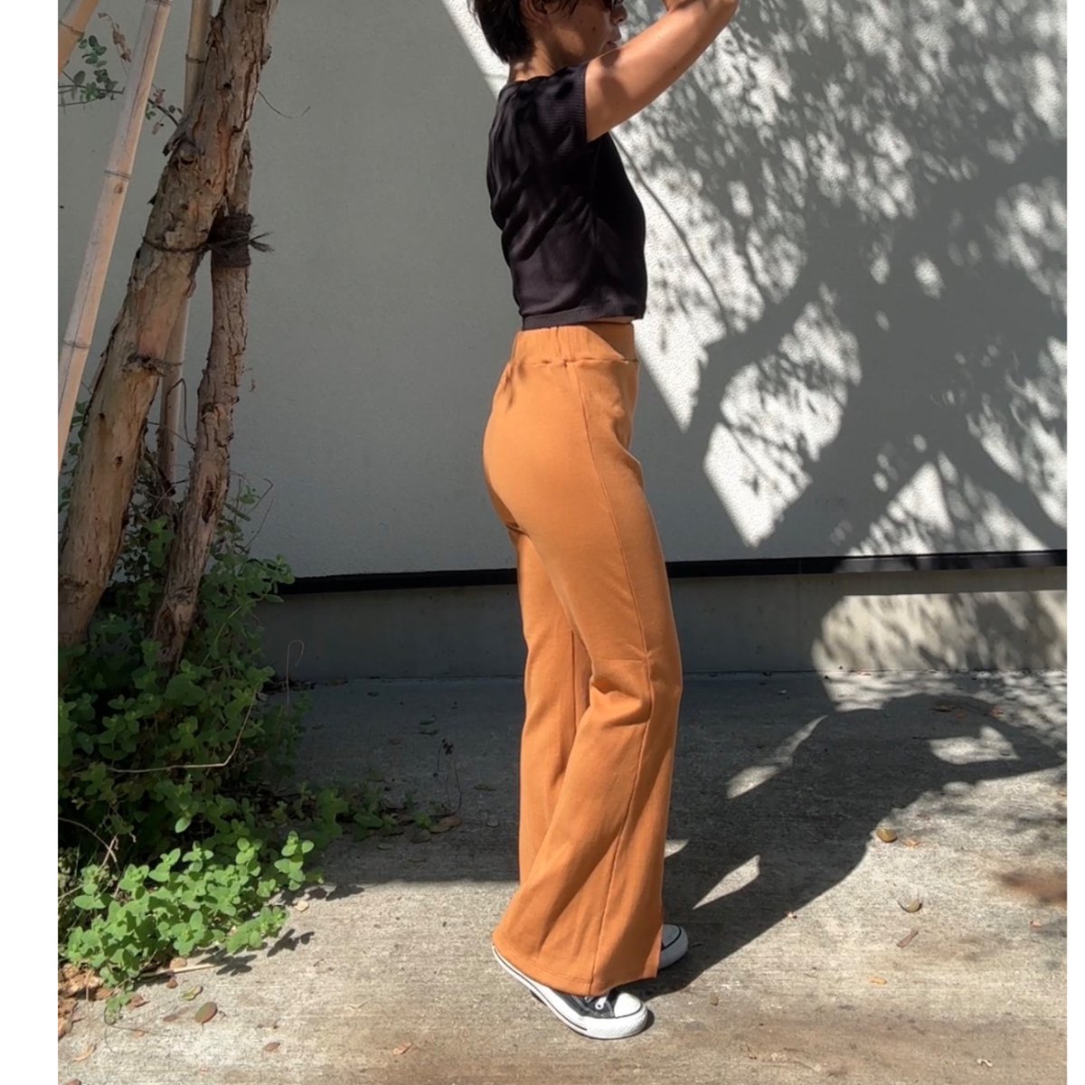 日本製 リブフレアパンツ Brown Orange | via Bella