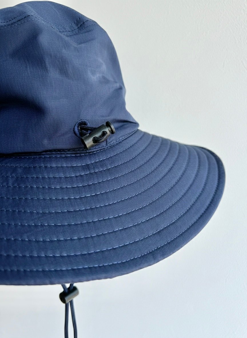 イルビゾンテ　新品　ハット　ネイビー　ツバ広め ツバ広め撥水ハット Navy | via Bella