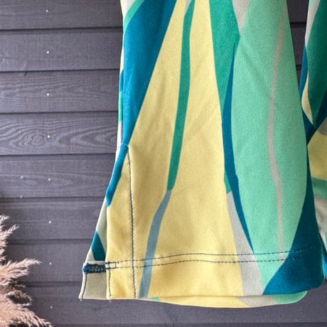 Tropic Leaf Flare Long Leggings