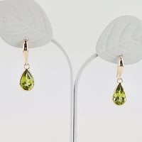 K18ペリドットピアス