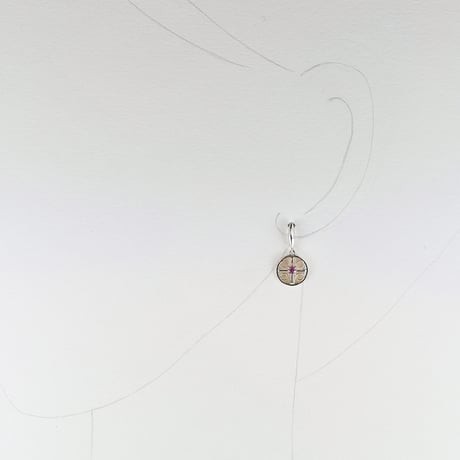Pt/K18ピンクサファイアピアス