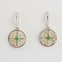 Pt/K18グリーンガーネットピアス