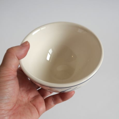 ボウル　Ф１１．３ｃｍ　「ツバメ」