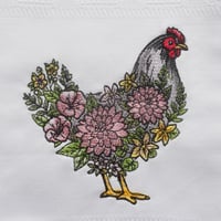 MAWISS　刺繍のキッチンクロス　花柄のニワトリ