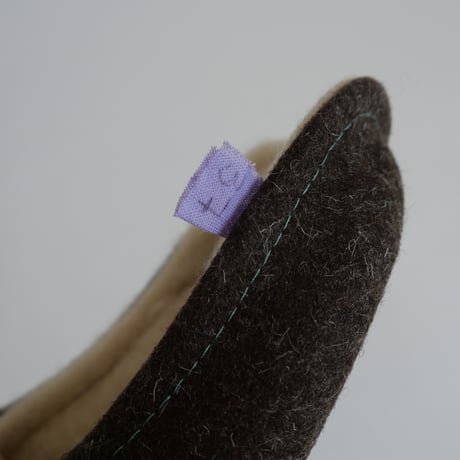 エコラ（Ecolã）の毛布のルームシューズ　クロッグタイプ　ブラウン　サイズ３８（２３.５ｃｍ～２４.５ｃｍ）