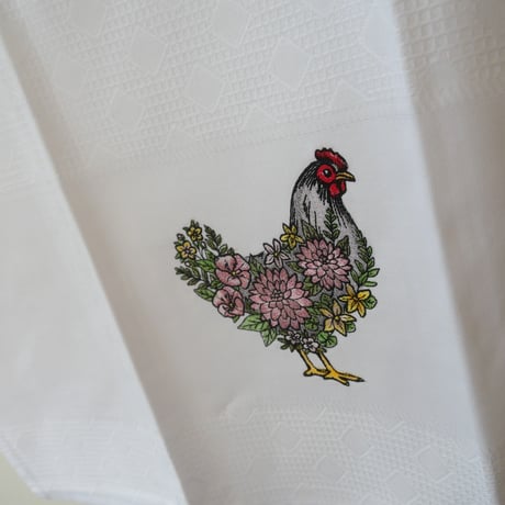 MAWISS　刺繍のキッチンクロス　花柄のニワトリ