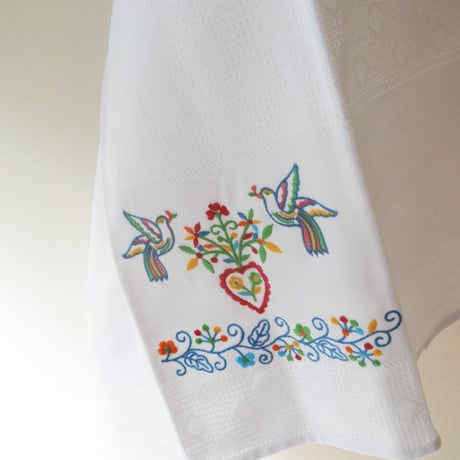 MAWISS　刺繍のキッチンクロス　恋人たちのハンカチ