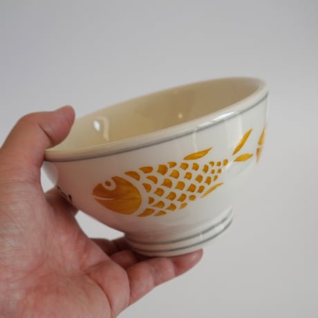 ボウル　Ф１３．５ｃｍ　「魚（どうぞ召し上がれ！）」