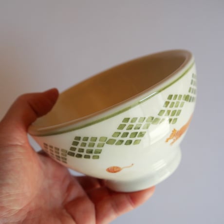 ボウル　Ф１３．５ｃｍ　「猫と毛糸だま」