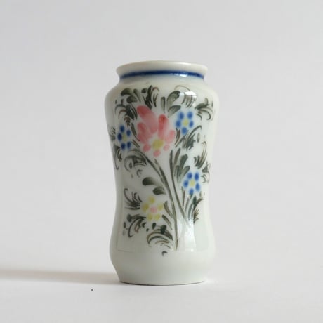 ロウサ・レジオナル・デ・ヴィアナの小さな花瓶　Ｃ