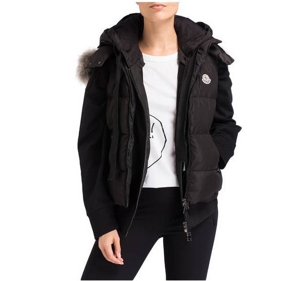 新作☆MONCLER(モンクレール) ☆ ダウンベスト ファーフード付 新作☆MONCLER(モンクレール) ☆ ダウンベスト ファーフード付