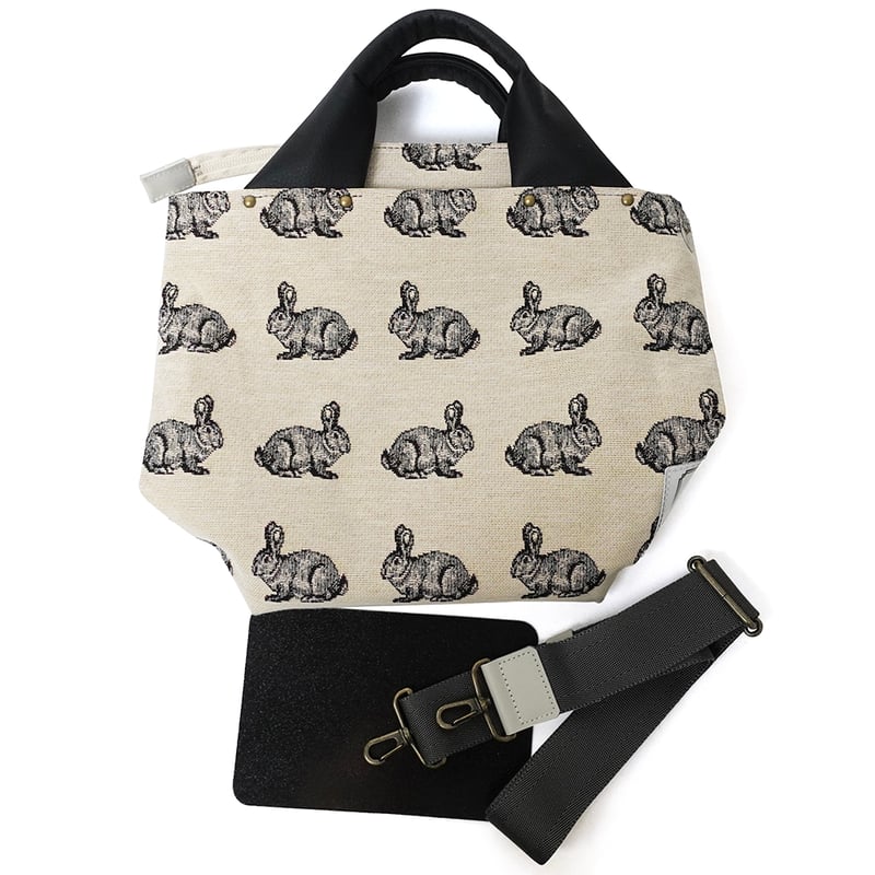 ころんとかわいいファスナー開閉トートバッグ ウサギ柄 | バッグ工房