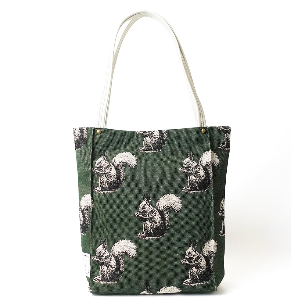 サブでもメインでも！きちんと感のあるA4トートバッグ リス柄 | バッグ