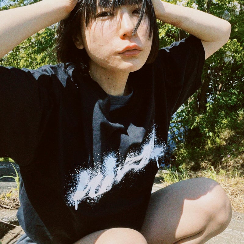 nixzm T-shirt【black】 | 後藤まりこグッズ通販サイト