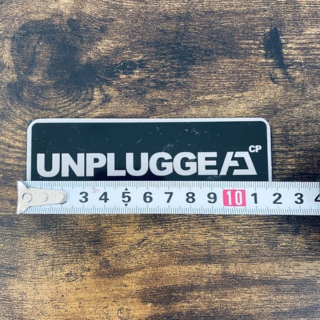 完売 廃盤 再販なし UNPLUGGED CP アルミロゴプレート 横12cm 1枚  粘着テープ貼りつけ 保護フィルム貼付あり  自社 メール便