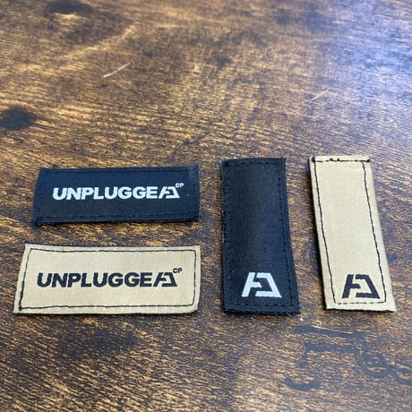 ベルクロワッペン フルスペルロゴ タイプ PT.1 ブラック 1種 1枚 UNPLUGGED CP アンプラグドキャンプ 自社 メール便