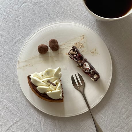 nuance plate(white) / Matsumoto Miyako