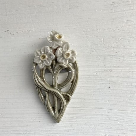 brooch"narcissus"/Sachiko Kosuge