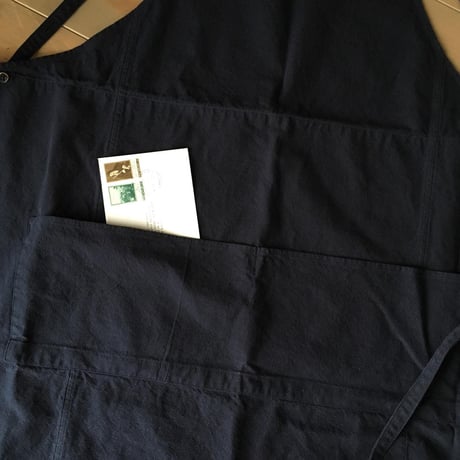 apron(navy)/MAROBAYA
