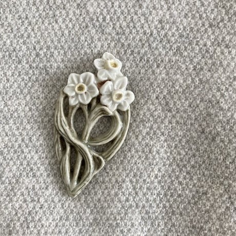 brooch"narcissus"/Sachiko Kosuge