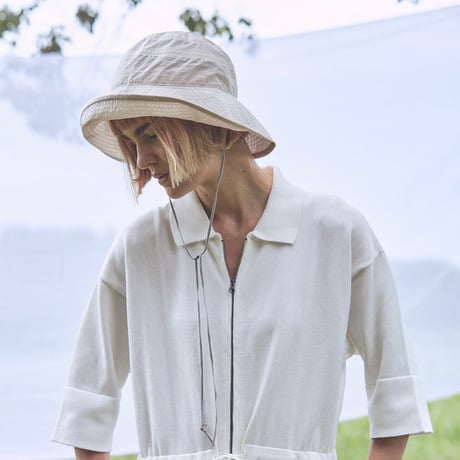 hat (Hana) / chisaki