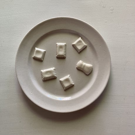 simple plate / Uchiyama Taro