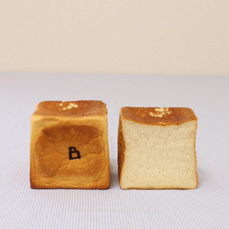 冷凍・ハーフサイズ】こだわりの食パン4斤セット（半斤×8） | CUBE THE