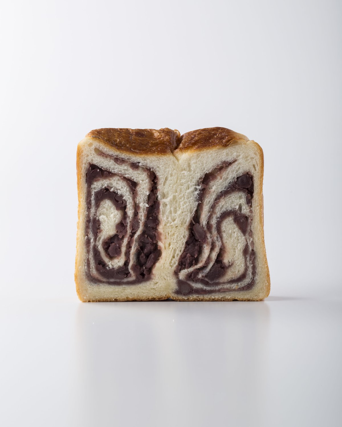 大きなパン CUBE THE BAKERY | 広島市西区打越町のパン屋